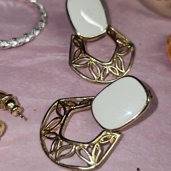 Earring Bundle - Picture 4 of 7